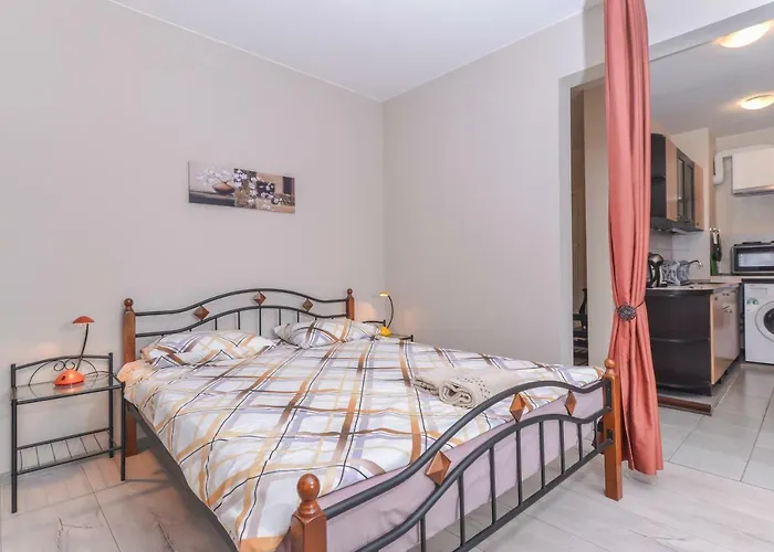 Visit Sofia Macedonia Square Central Apartment By Flat Mаnager