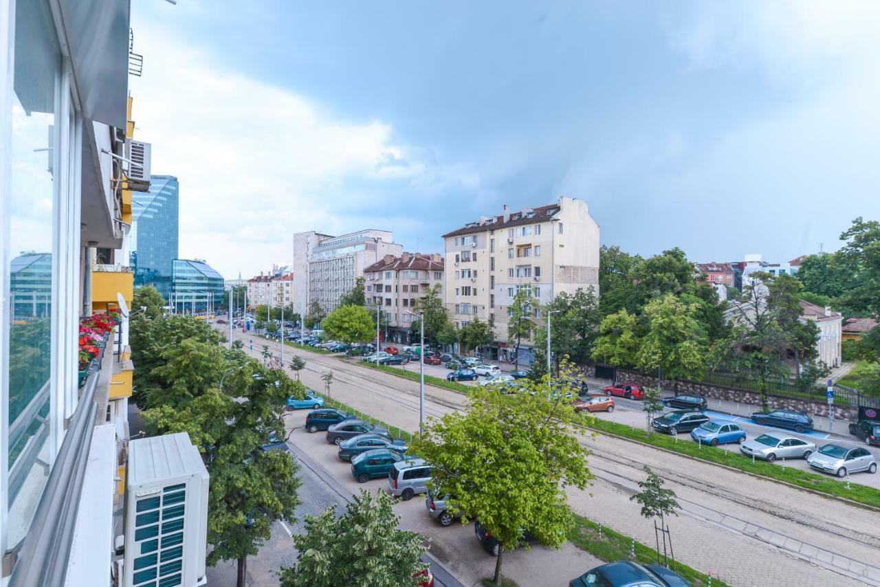 Апартамент Visit Macedonia Square By Flat Mаnager София